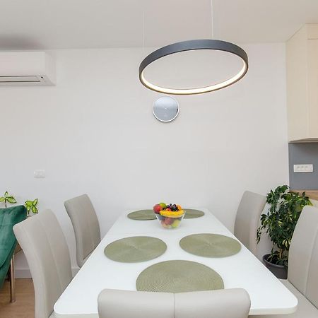 Modern Living Apartment Airy Split Luaran gambar