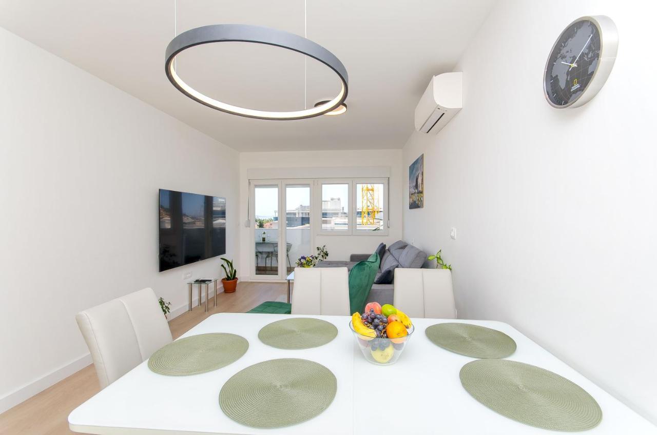 Modern Living Apartment Airy Split Luaran gambar