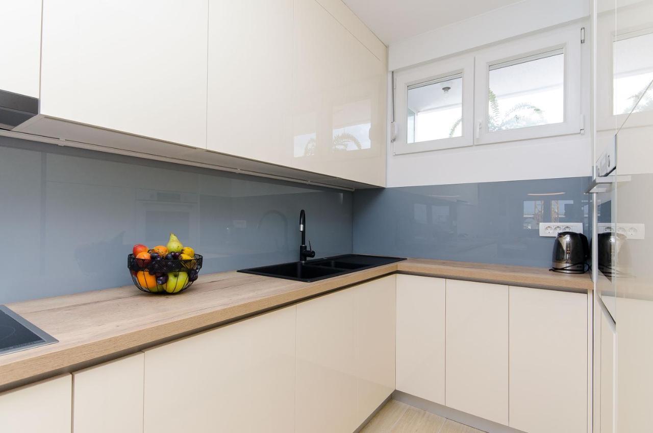 Modern Living Apartment Airy Split Luaran gambar